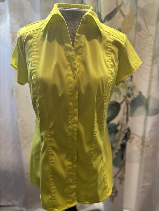 Tops - Como Stretch Yellow Short Sleeve Button-Up Shirt